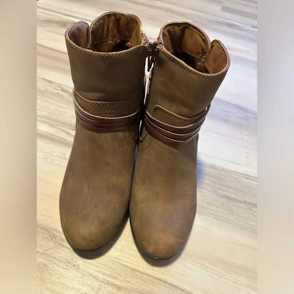 Booties - Picture 1 of 4